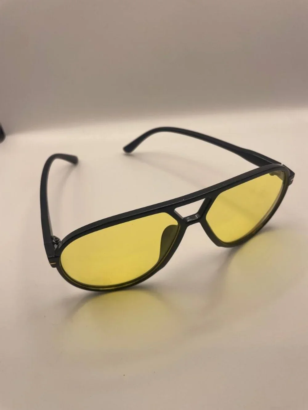 GUVIVI Black Aviator Sunglasses Yellow Lenses - Retro & Indie Style unisex
